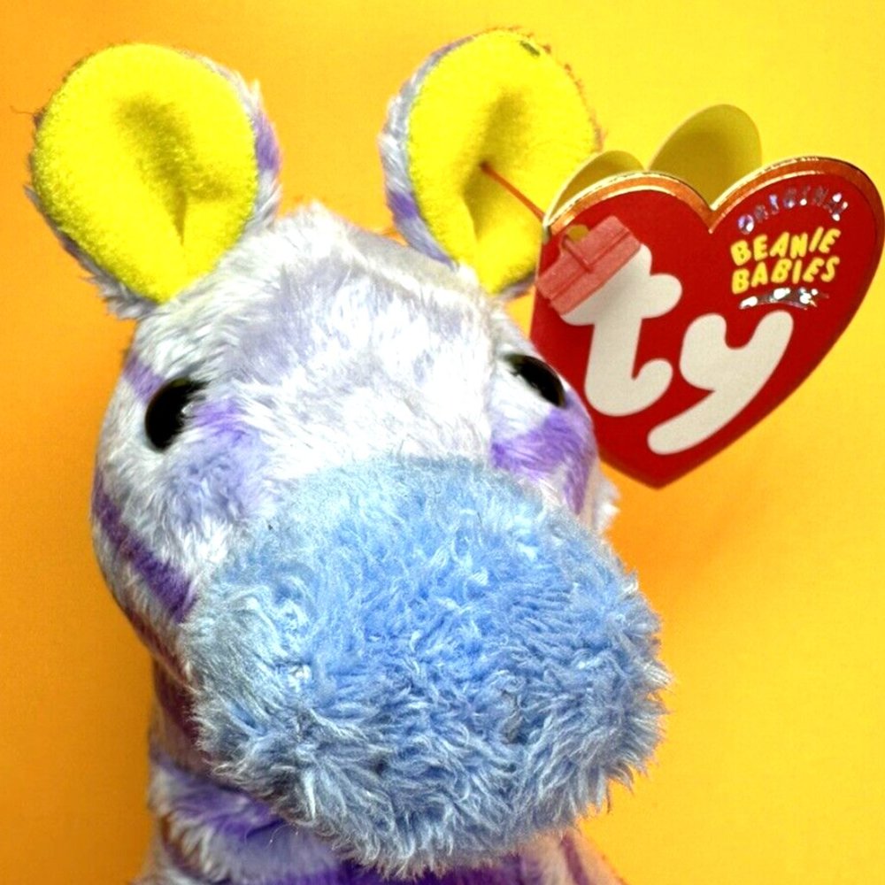 Vintage TY Beanie Baby VEGAS Zebra - Born Dec. 10, 2003 - Hang tag w/ Protector